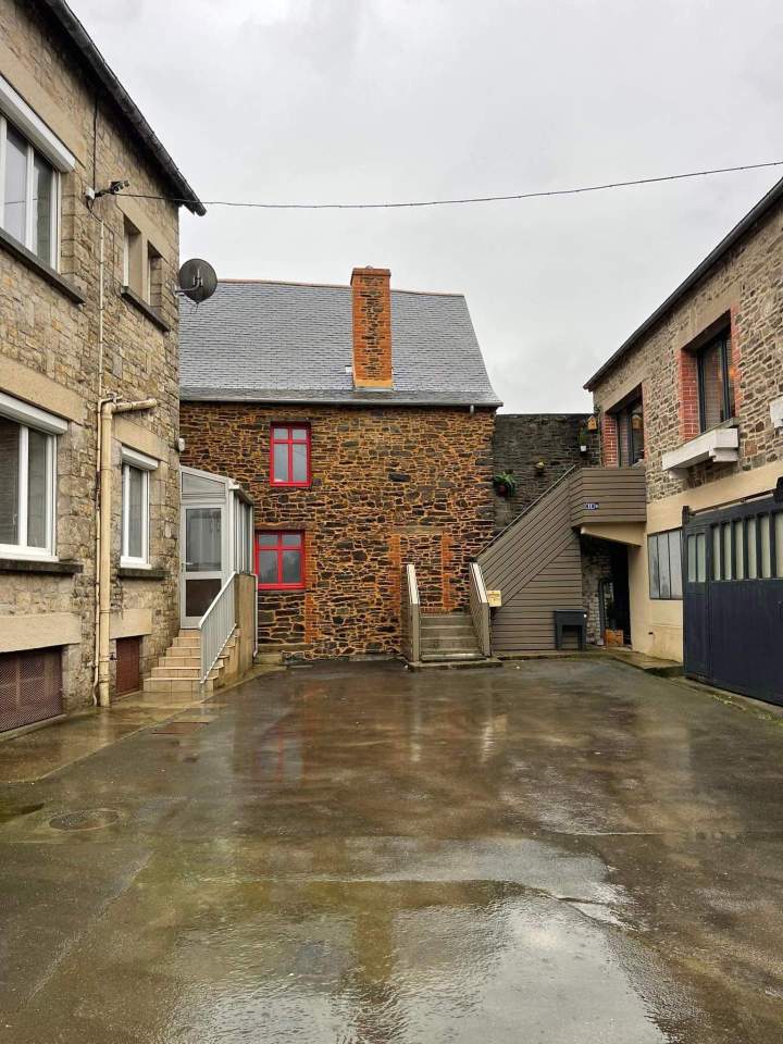 Dallage d'une cours Dol-de-Bretagne